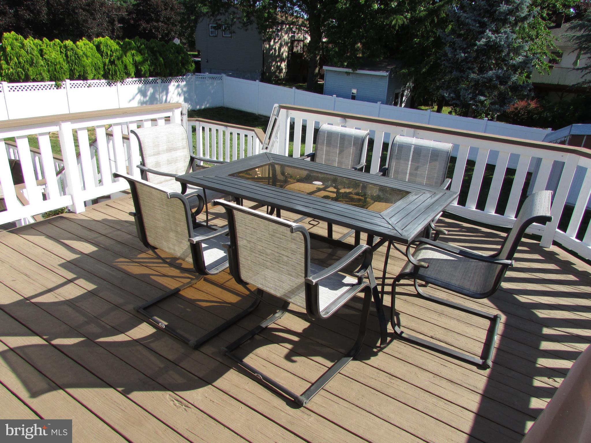 73 Elmont Road Hamilton, NJ 08610 - Photo 37 of 44 Top tier