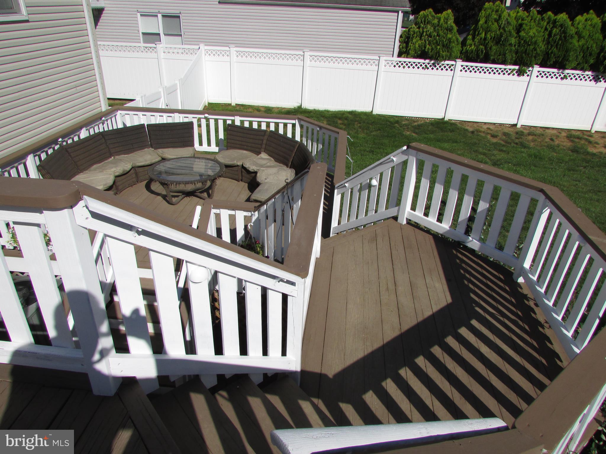 73 Elmont Road Hamilton, NJ 08610 - Photo 38 of 44 Stairway to other tiers