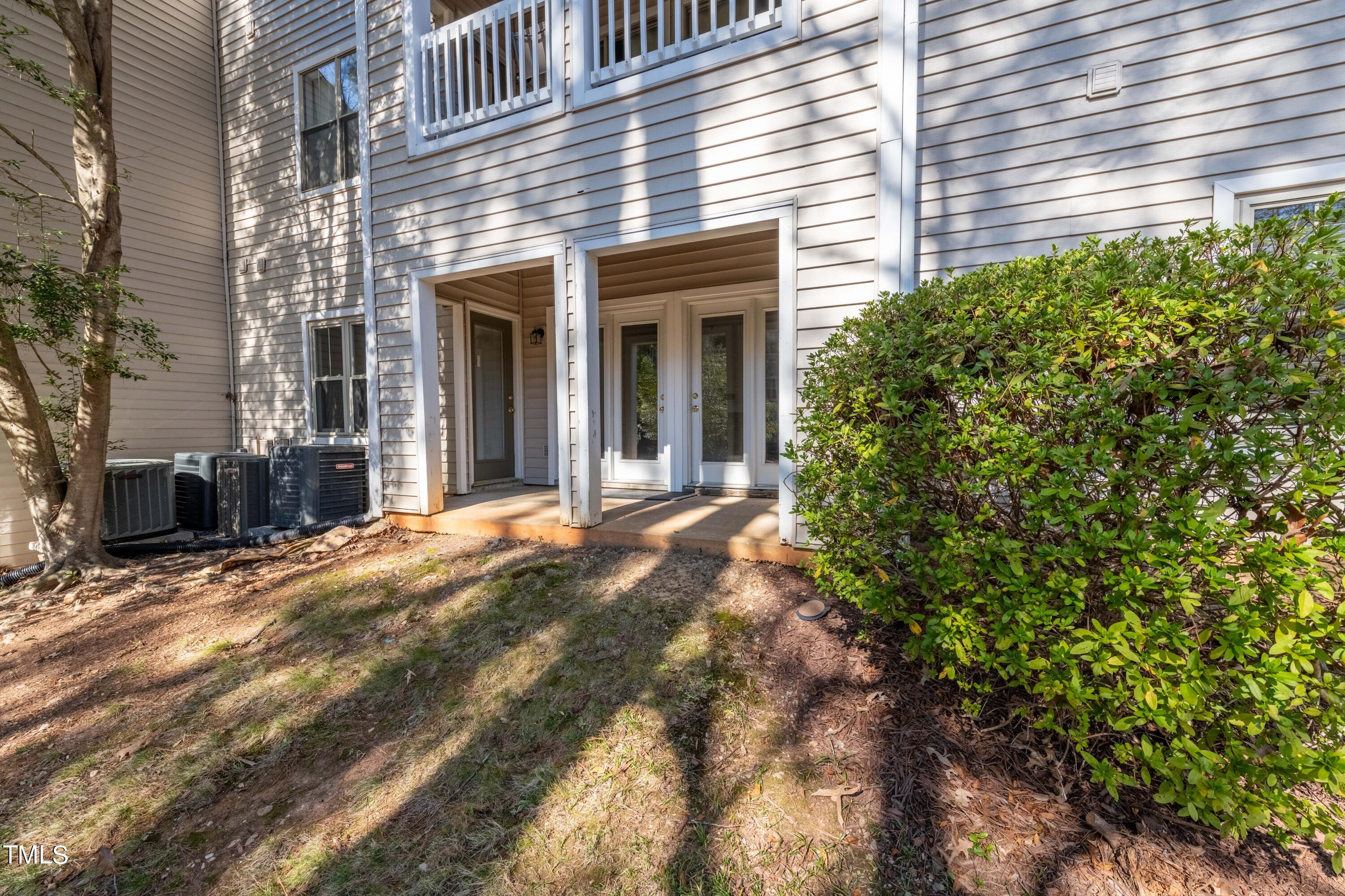 6121 Sunpointe Drive, Unit 102 Raleigh, NC 27606 - Photo 28 of 30 Rearview