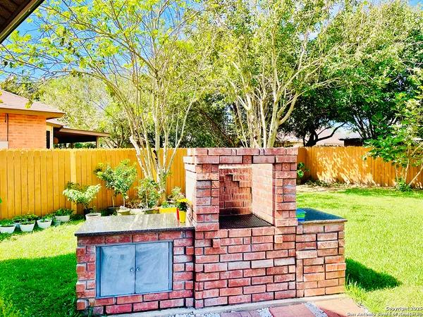 $2,550 | 2127 Encanto Ridge, San Antonio, TX 78230