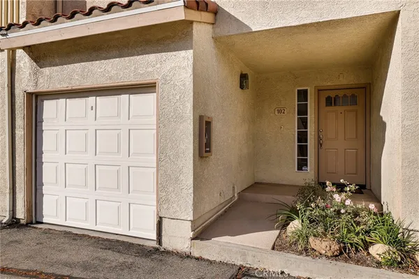 $610,000 | 5799 Freebird Lane, Unit 102, Oak Park, CA 91377