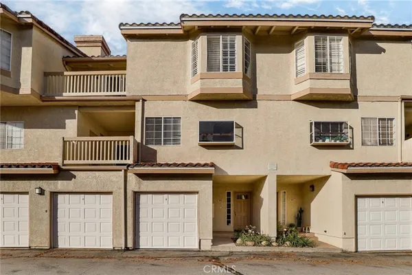 $610,000 | 5799 Freebird Lane, Unit 102, Oak Park, CA 91377