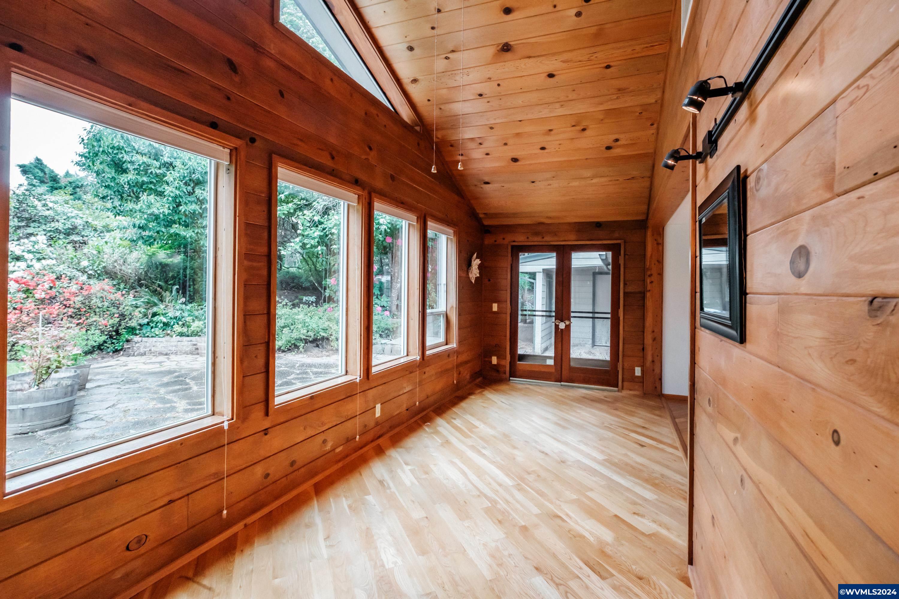 25088 Evergreen Road Philomath, OR 97370 - Photo 15 of 46 Gallery Image 15