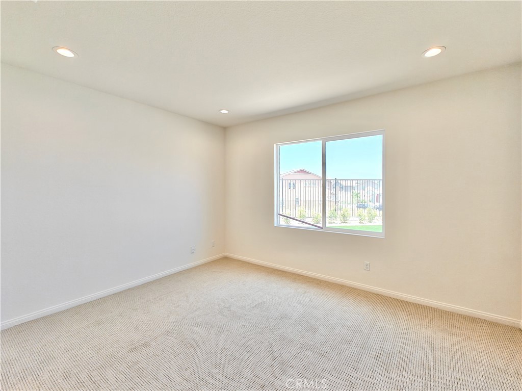 20154 Patchfield Drive Riverside, CA 92507 - Photo 7 of 17 Primary Bedroom