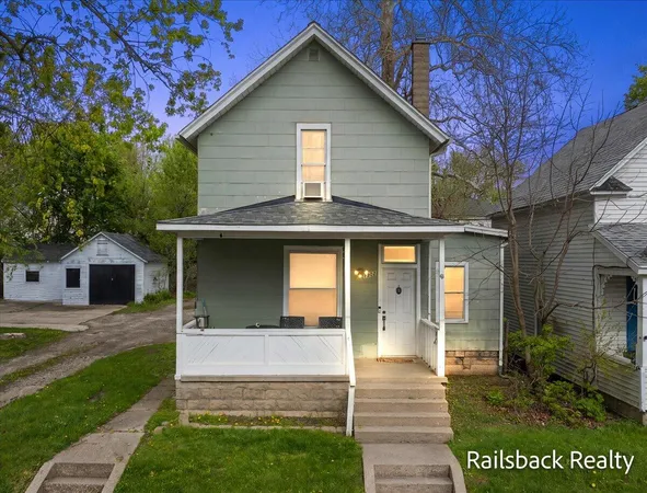 $235,000 | 1302 Ford Avenue Northeast, Grand Rapids, MI 49505