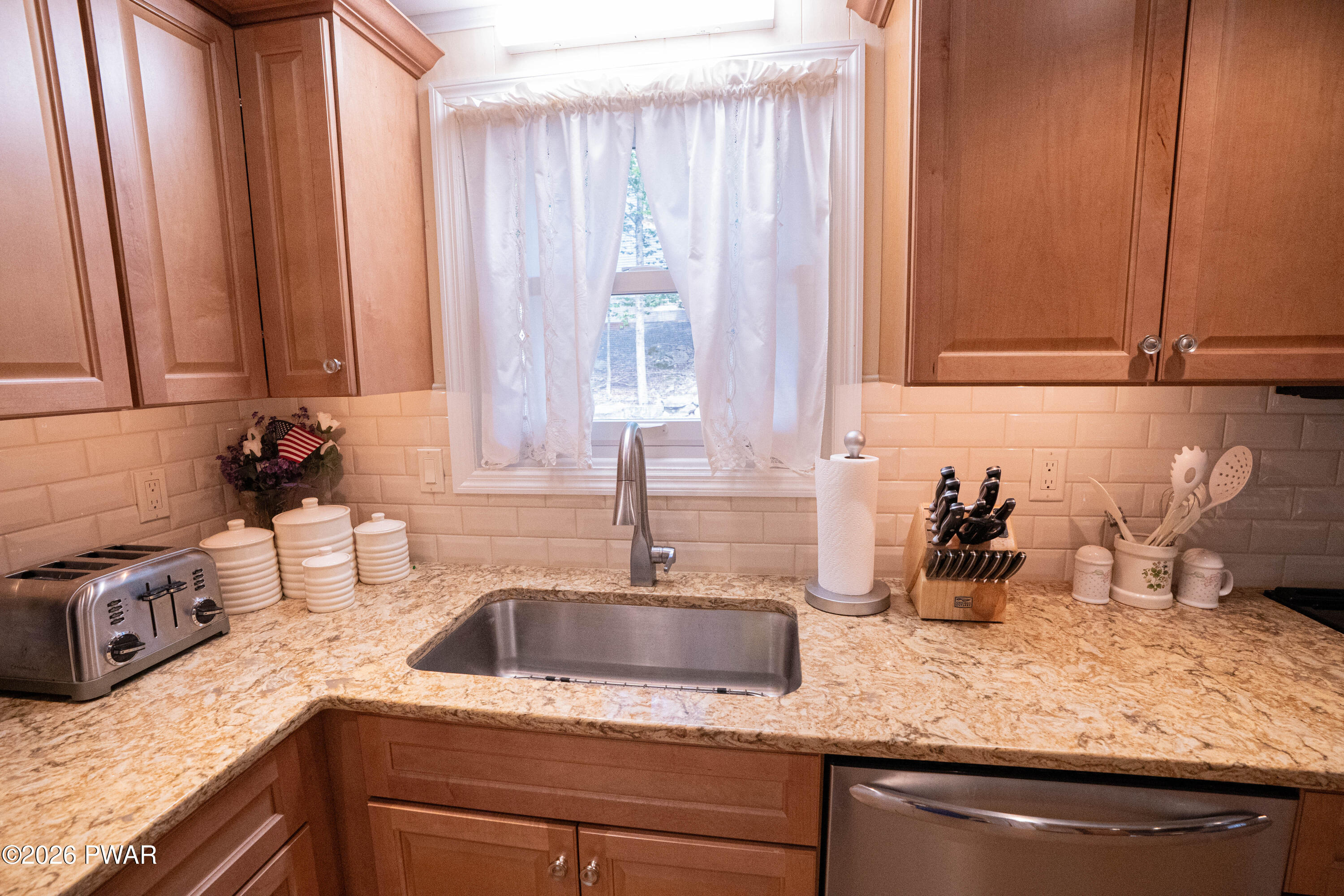 1024 Sundew Road Lake Ariel, PA 18436 - Photo 21 of 63