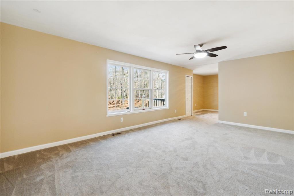 5245 Dutton Road Gregory, MI 48137 - Photo 6 of 58