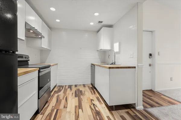 $250,000 | 5954 Watch Chain Way, Unit 1107, Columbia, MD 21044