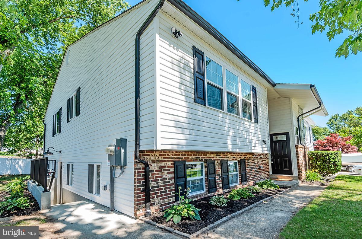 7730 Middlegate Court Pasadena, MD 21122 - Photo 5 of 51