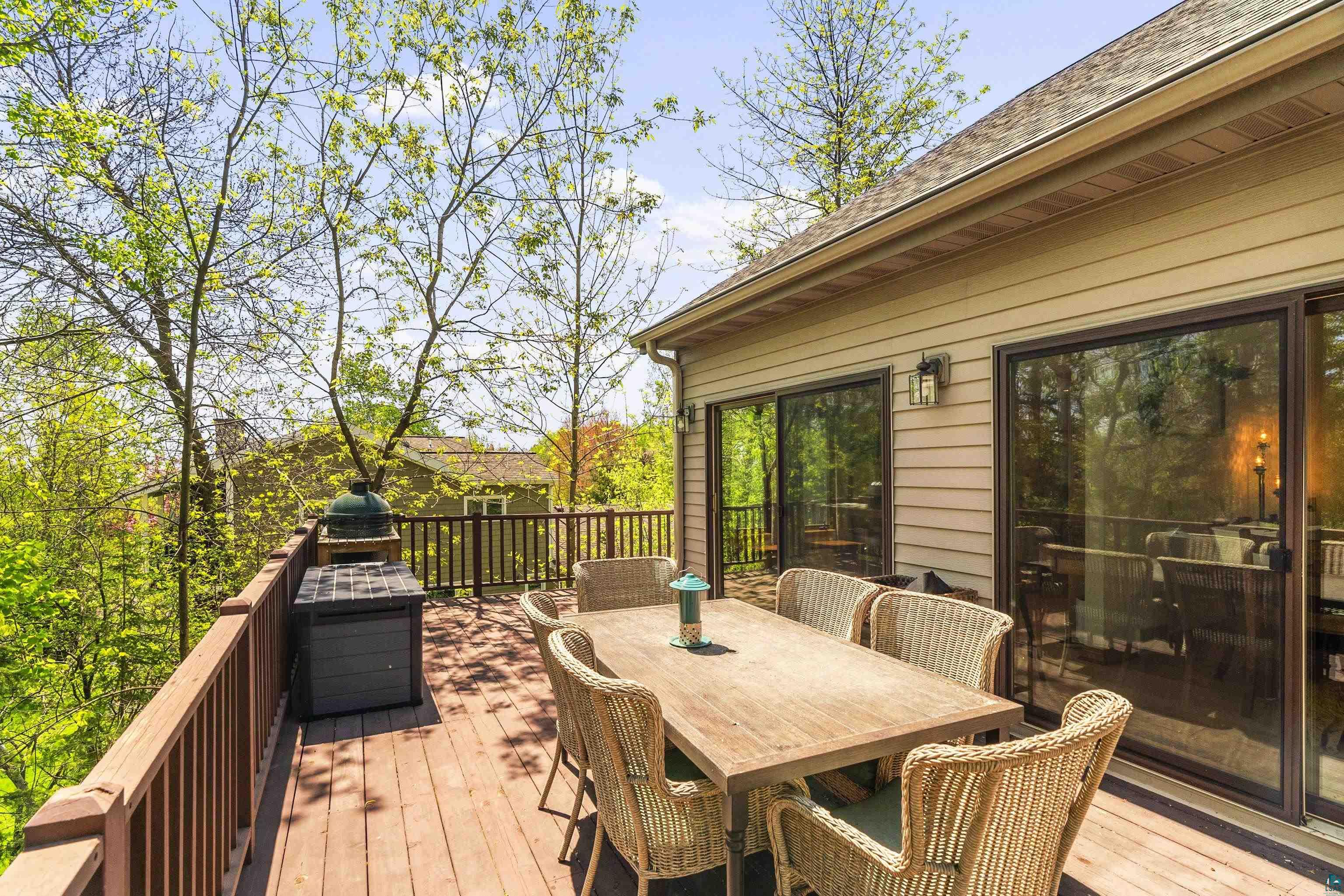 808 Ridgewood Road Duluth, MN 55804 - Photo 16 of 50 Deck