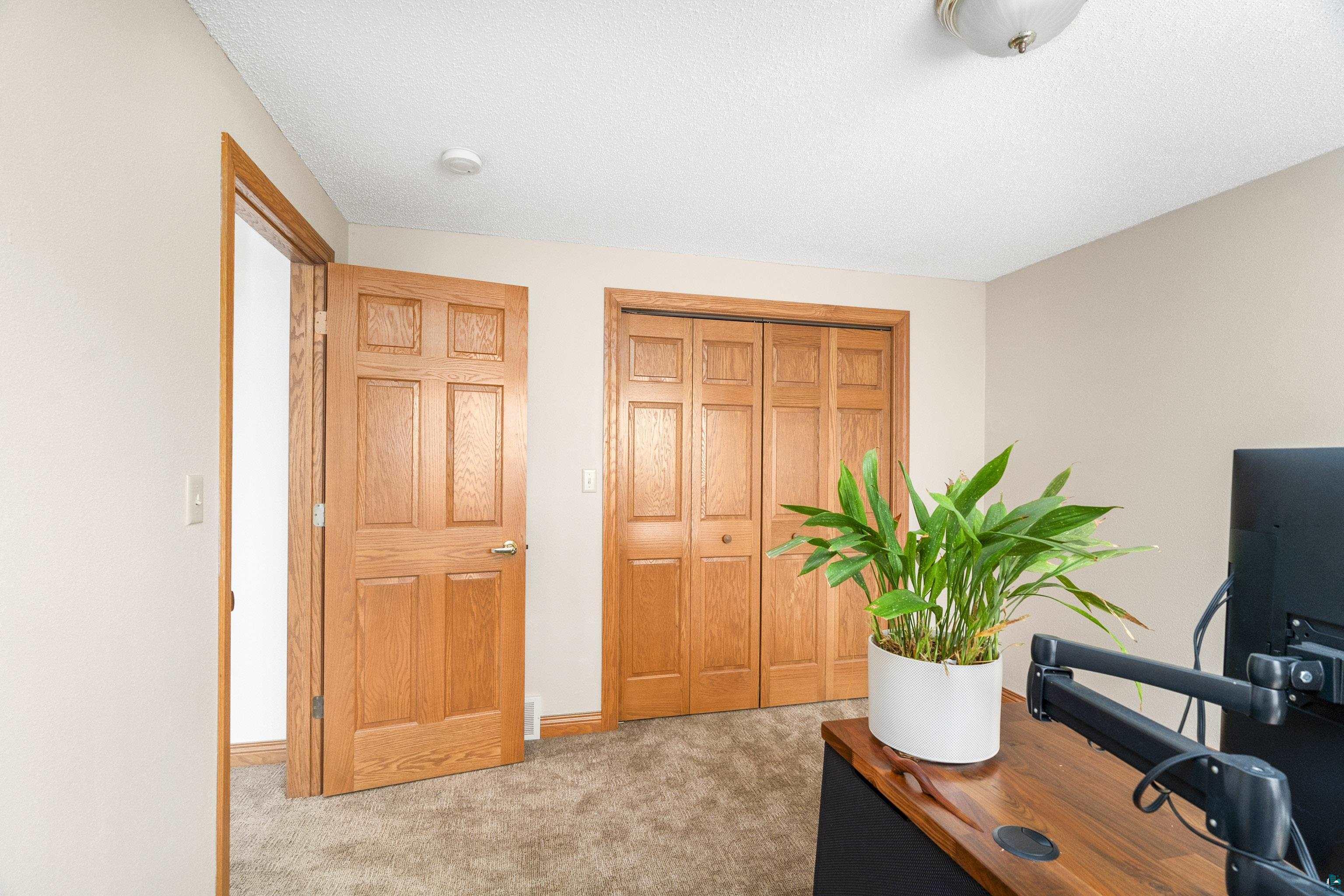 808 Ridgewood Road Duluth, MN 55804 - Photo 41 of 50 Bedroom