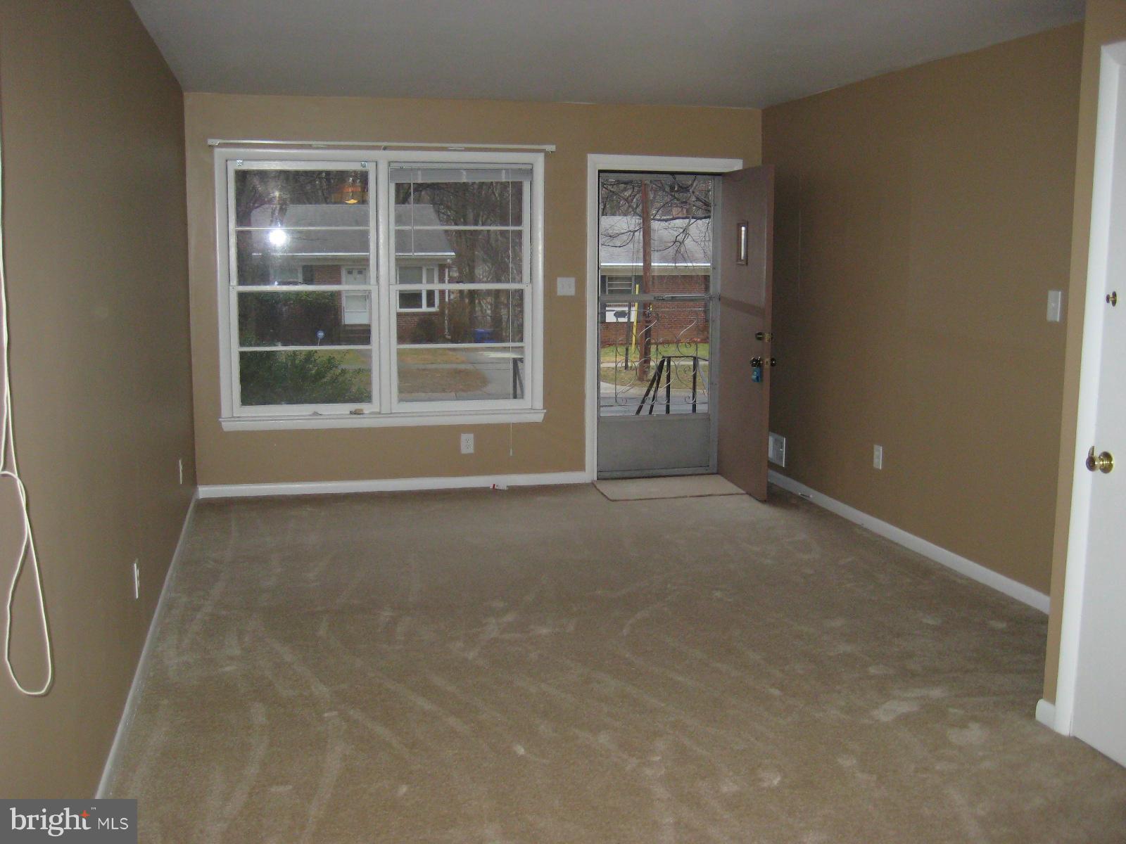 4027 Adams Drive Silver Spring, MD 20902 - Photo 3 of 10 Living Room