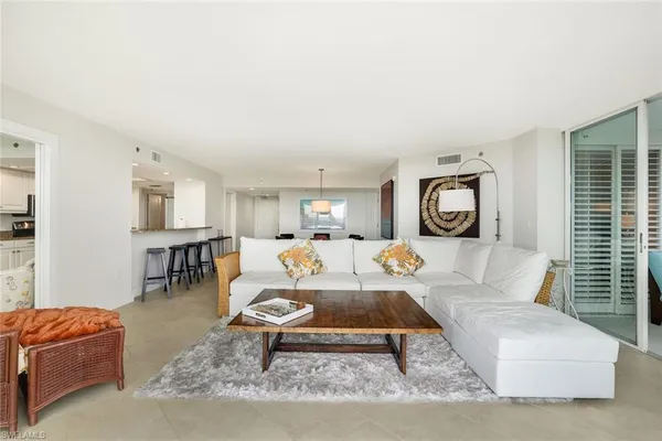 $1,495,000 | 6361 Pelican Bay Boulevard, Unit 601, Naples, FL 34108