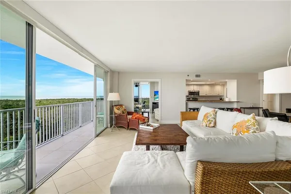 $1,495,000 | 6361 Pelican Bay Boulevard, Unit 601, Naples, FL 34108