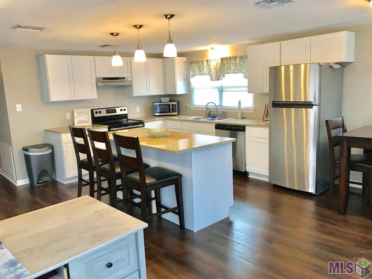 7624 Magnolia Beach Road Denham Springs, LA 70726 - Photo 2 of 8