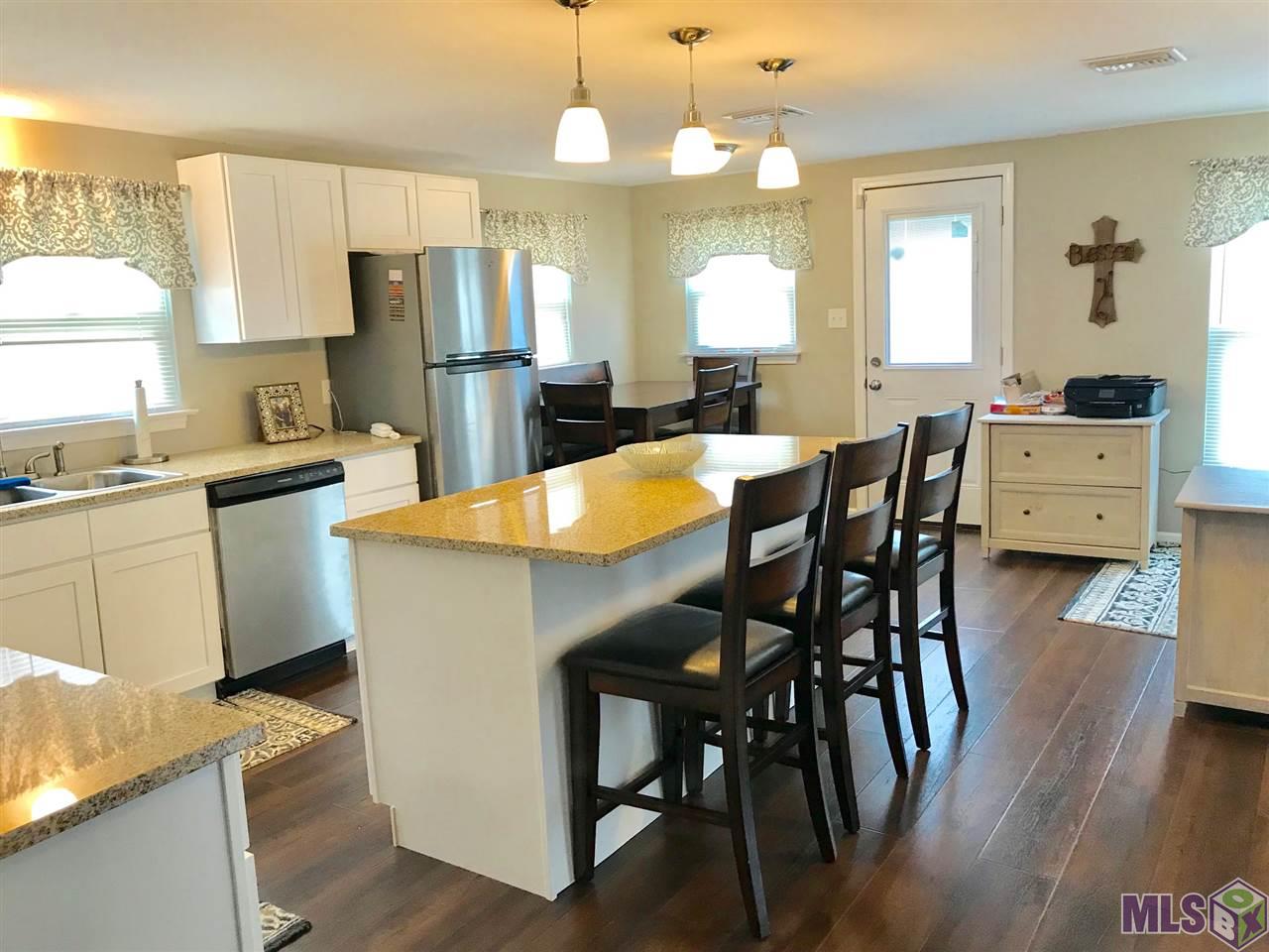 7624 Magnolia Beach Road Denham Springs, LA 70726 - Photo 3 of 8