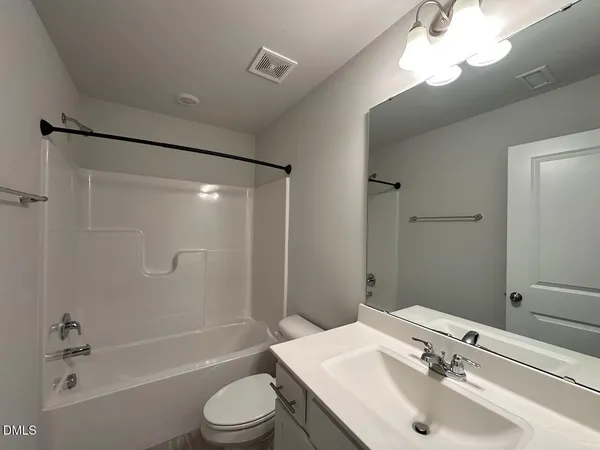 $1,995 | 2521 Laurel Valley Way, Raleigh, NC 27604