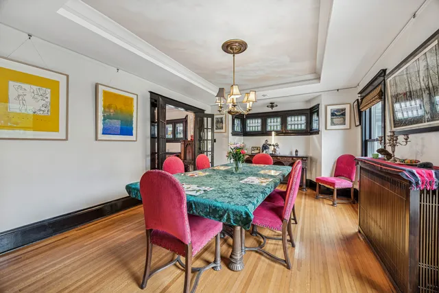 $1,090,000 | 163 North Cuyler Avenue, Oak Park, IL 60302