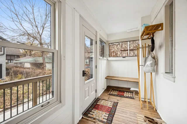 $1,090,000 | 163 North Cuyler Avenue, Oak Park, IL 60302