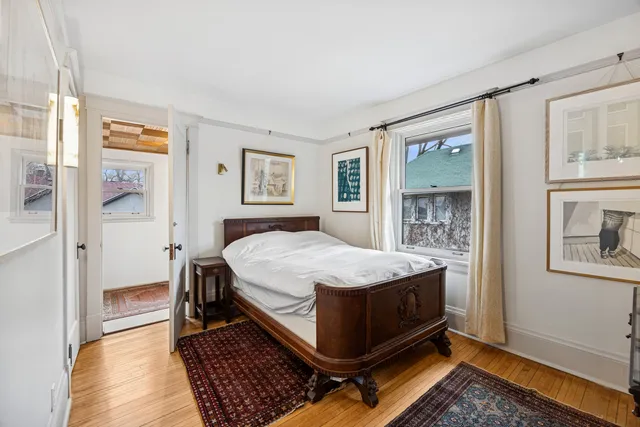 $1,090,000 | 163 North Cuyler Avenue, Oak Park, IL 60302