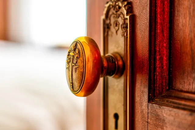 $1,090,000 | 163 North Cuyler Avenue, Oak Park, IL 60302