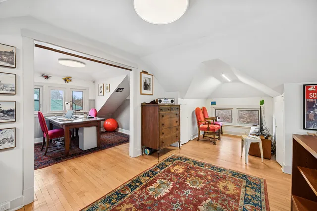 $1,090,000 | 163 North Cuyler Avenue, Oak Park, IL 60302