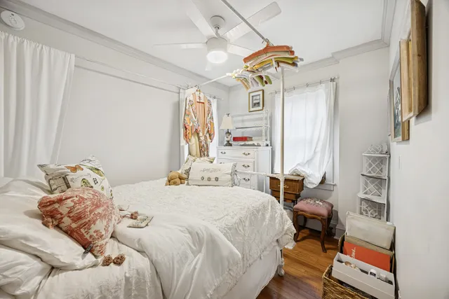 $1,090,000 | 163 North Cuyler Avenue, Oak Park, IL 60302