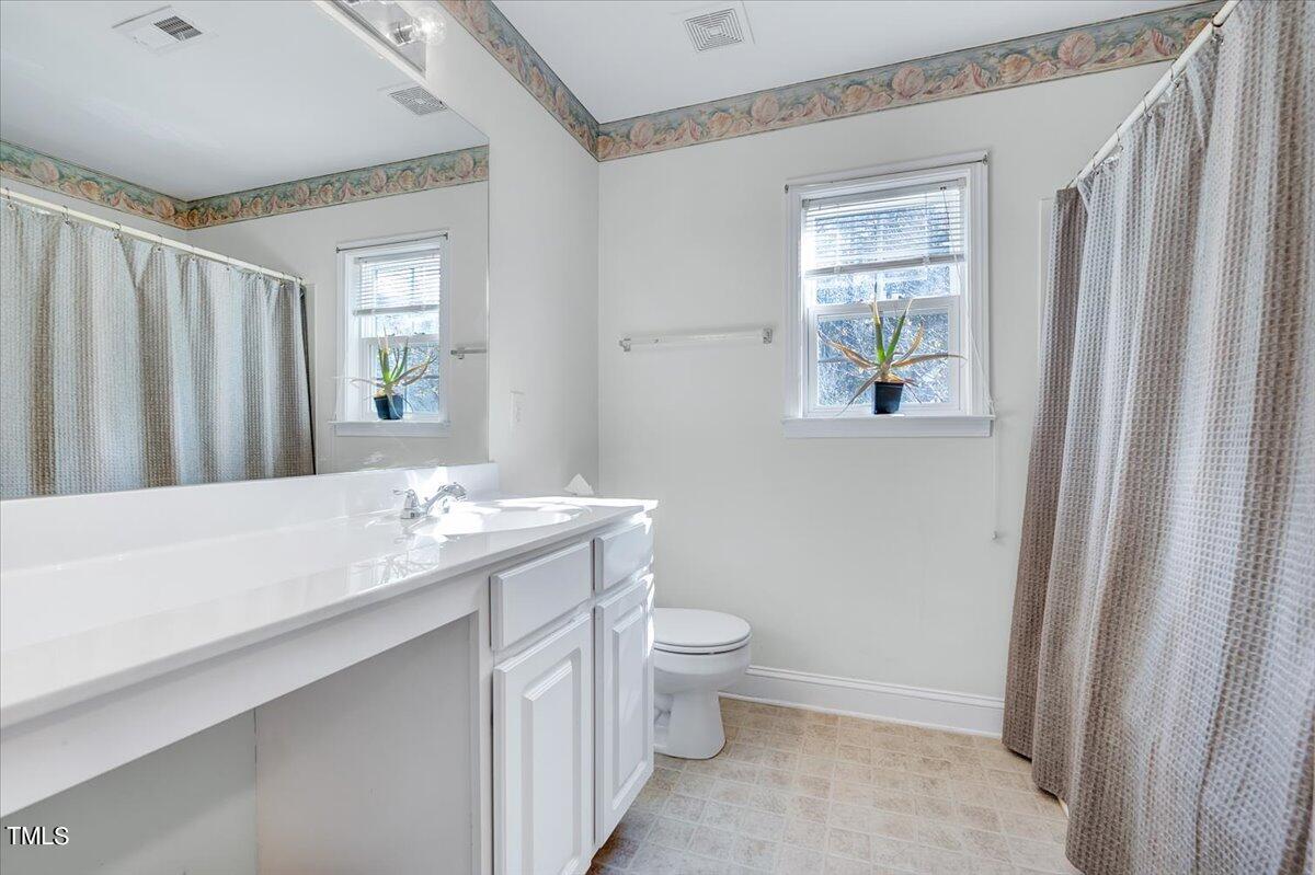 197 Depot Ridge Road Garner, NC 27529 - Photo 22 of 28 Primary Bath