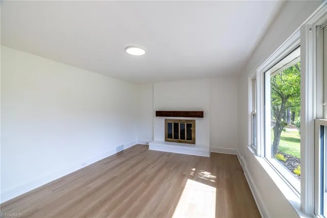 $1,950 | 310 Sedge Garden Road, Kernersville, NC 27284