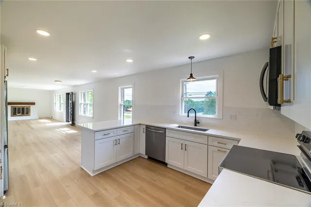 $1,950 | 310 Sedge Garden Road, Kernersville, NC 27284