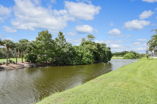 $2,950 | 5540 Tamberlane Circle, Unit 118, Palm Beach Gardens, FL 33418