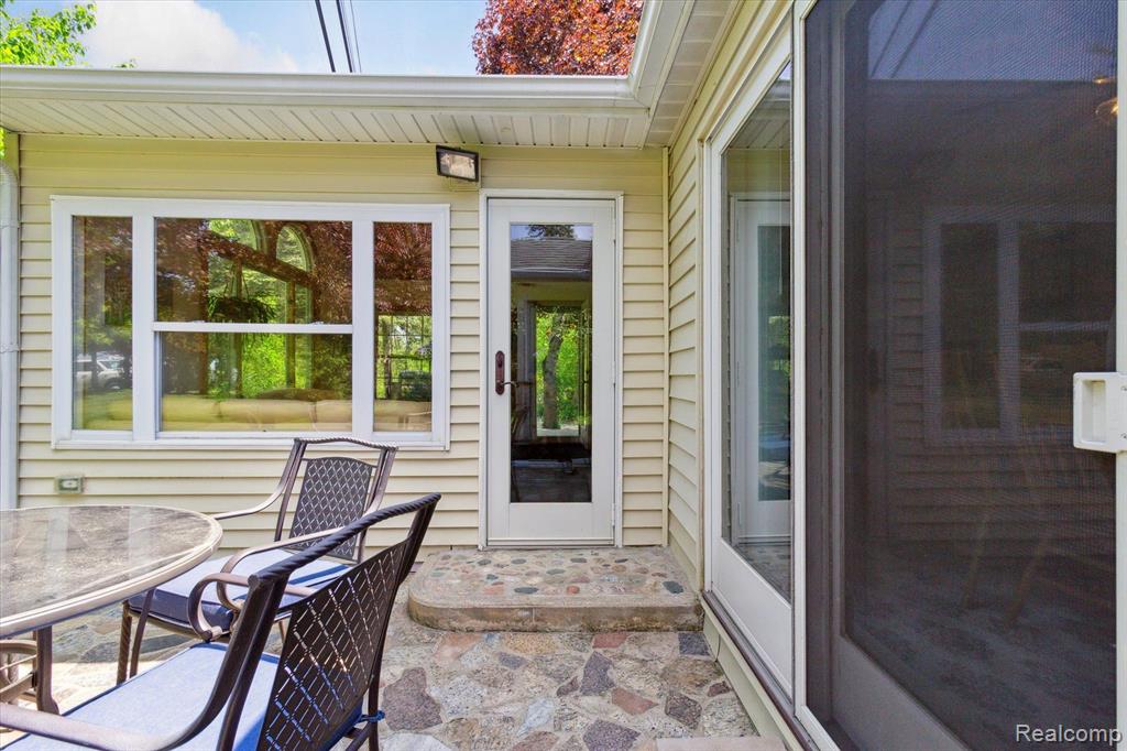 898 Rowland Road Leonard, MI 48367 - Photo 46 of 58