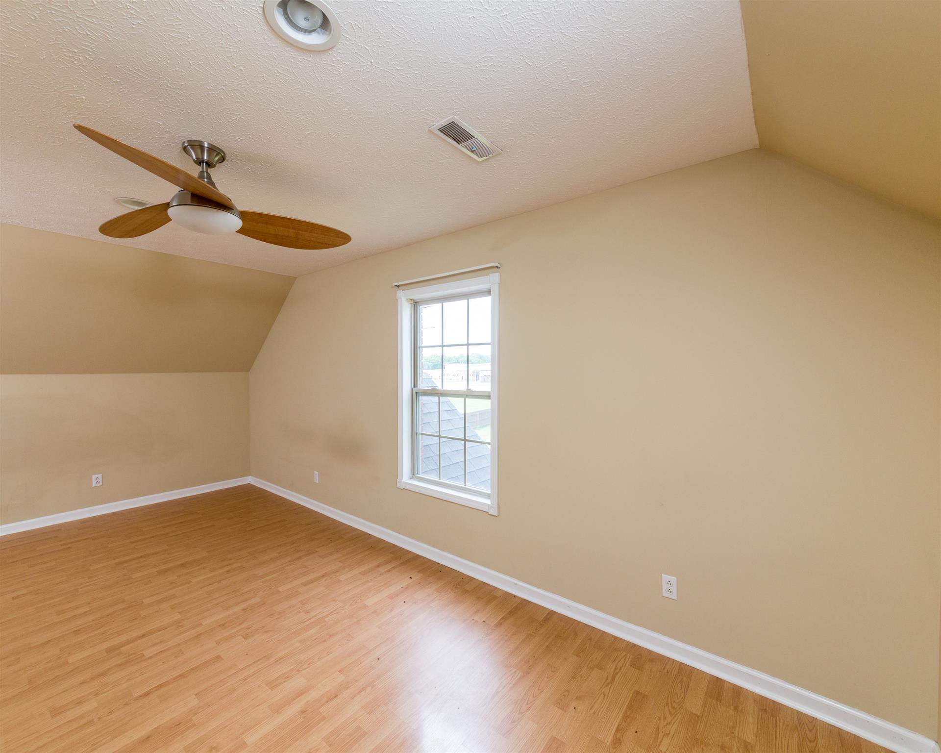 4919 Sango Road Clarksville, TN 37043 - Photo 23 of 28 Gallery Image 23