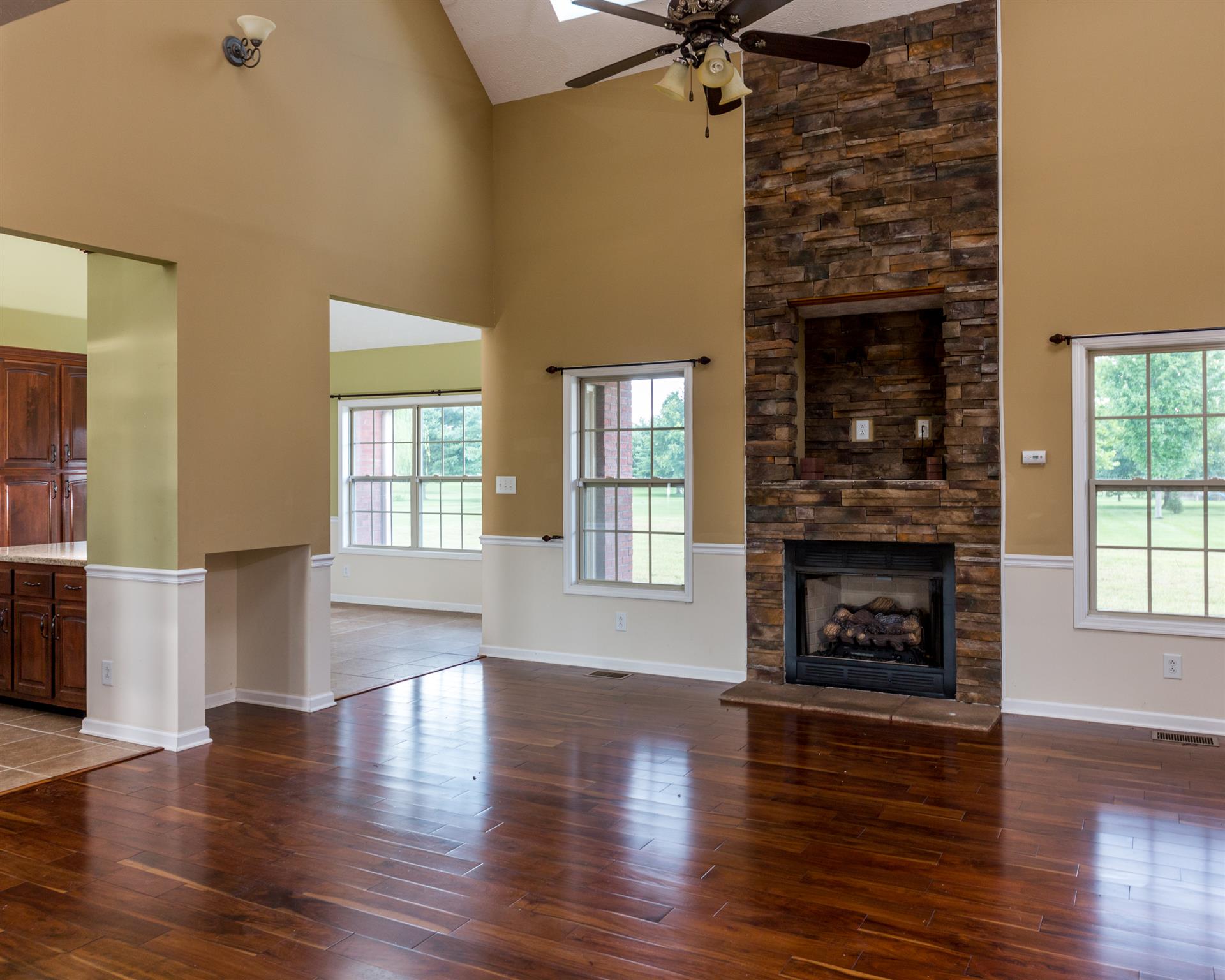 4919 Sango Road Clarksville, TN 37043 - Photo 4 of 28 Gallery Image 4