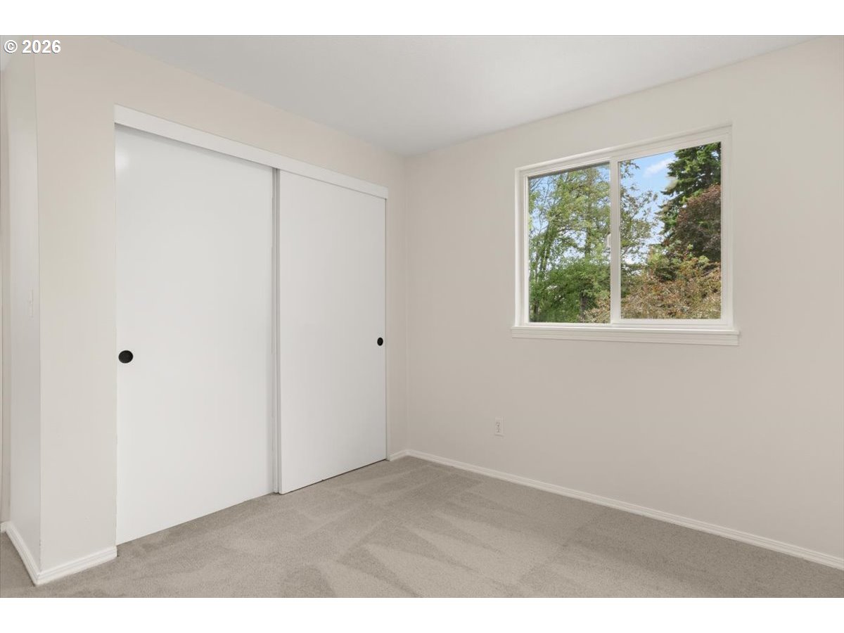 8125 Southwest Pine Street Portland, OR 97223 - Photo 28 of 44