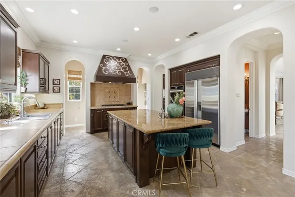 $3,549,000 | 6 Los Olives, Irvine, CA 92602