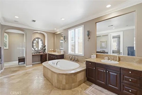 $3,549,000 | 6 Los Olives, Irvine, CA 92602