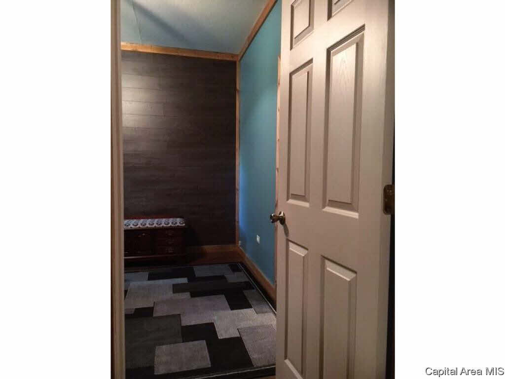 287 Tower Road Elizabethtown, IL 62931 - Photo 16 of 34