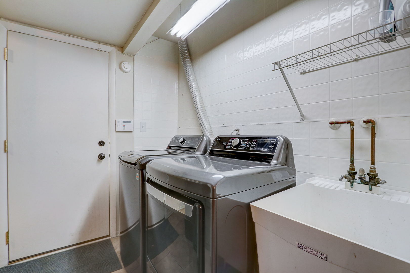 4611 Tile Line Road Crystal Lake, IL 60012 - Photo 28 of 55 Gallery Image 28
