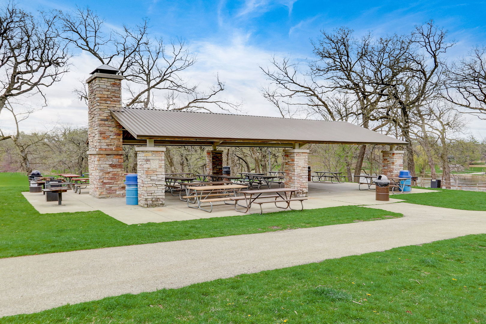 4611 Tile Line Road Crystal Lake, IL 60012 - Photo 48 of 55 Gallery Image 48