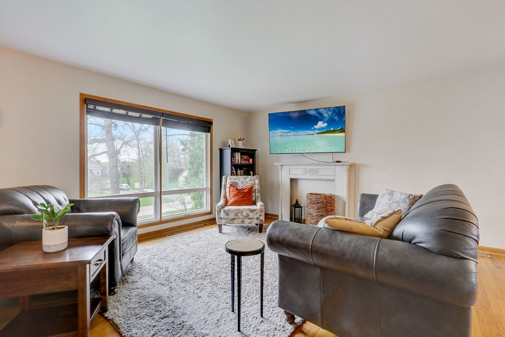 4611 Tile Line Road Crystal Lake, IL 60012 - Photo 7 of 55 Gallery Image 7