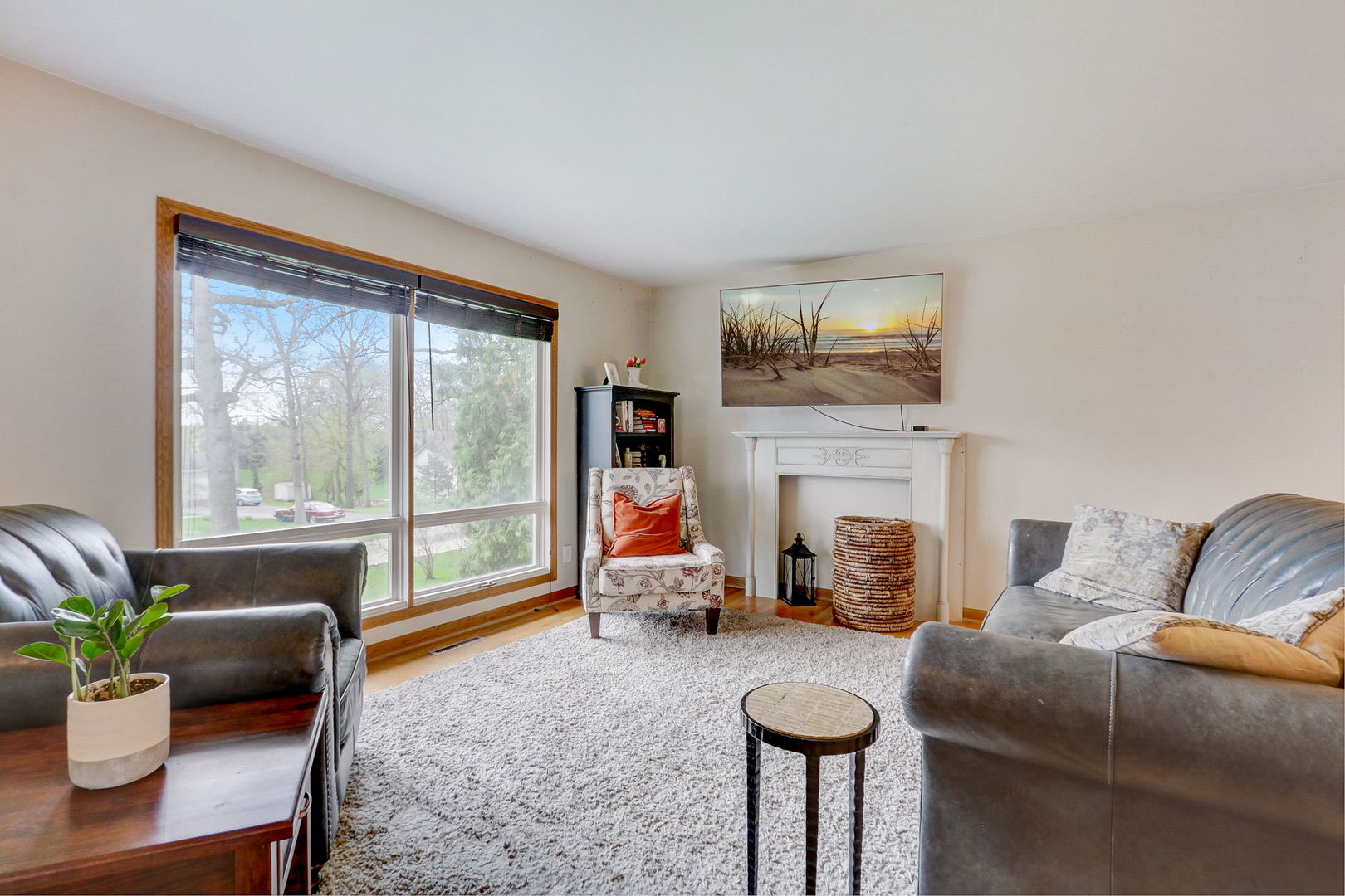 4611 Tile Line Road Crystal Lake, IL 60012 - Photo 8 of 55 Gallery Image 8