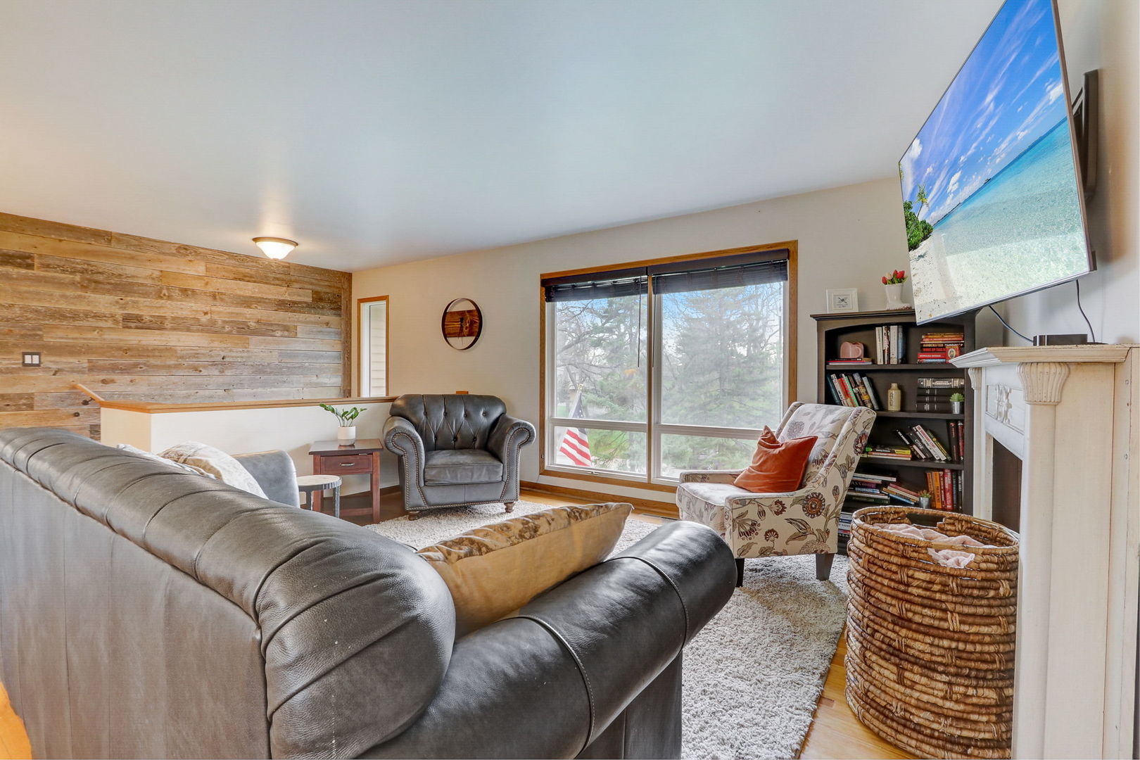 4611 Tile Line Road Crystal Lake, IL 60012 - Photo 9 of 55 Gallery Image 9