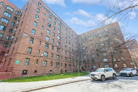 $345,000 | 1686 Metropolitan Avenue, Unit 1F | Parkchester