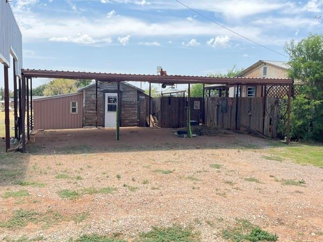 412 East 7th Street Rotan, TX 79546 - Photo 5 of 11