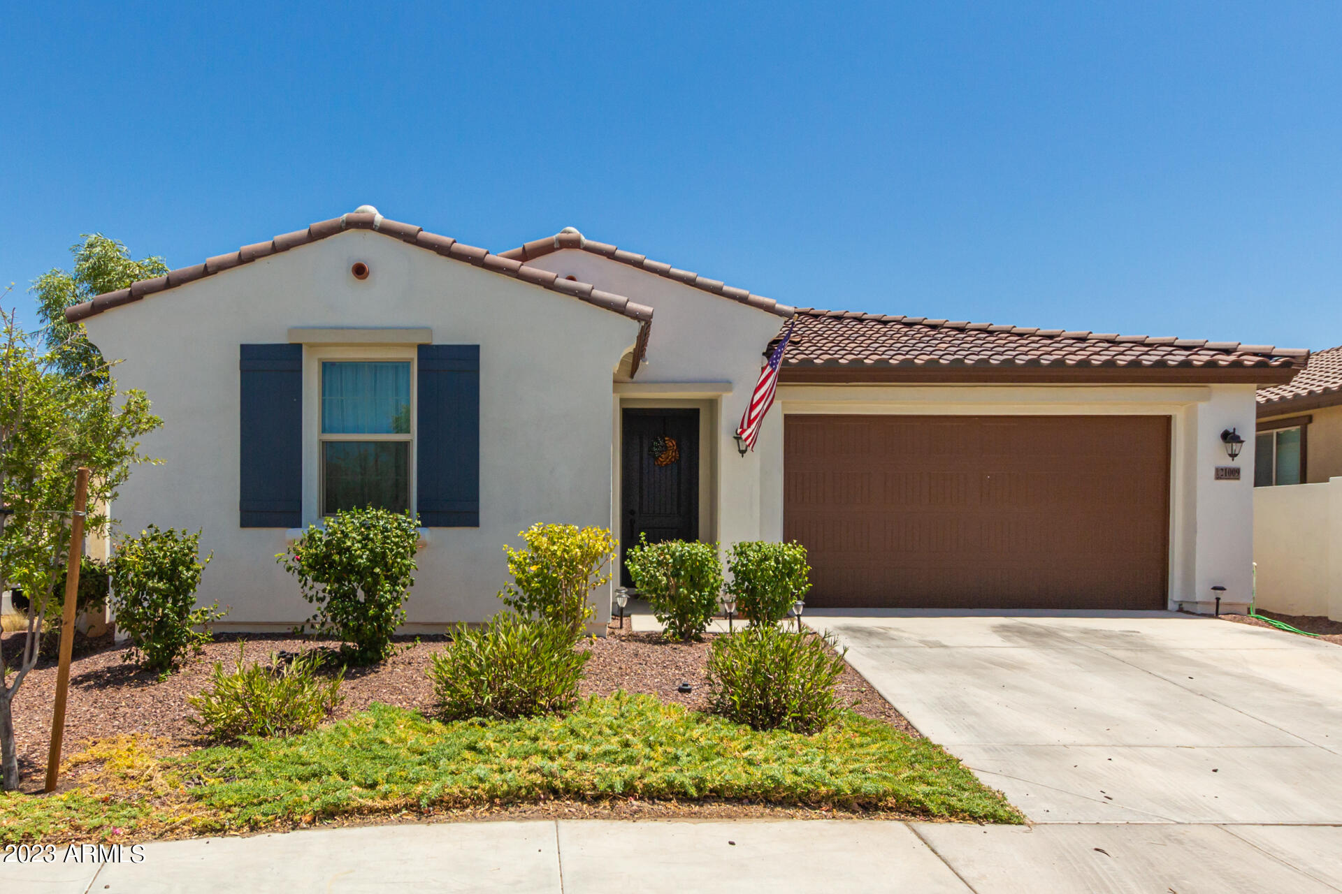 21009 West Berkeley Road Buckeye, AZ 85396 - Photo 4 of 39 02-Berkeley