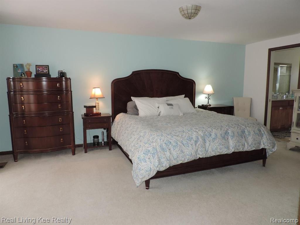 1885 Snowden Court Rochester Hills, MI 48306 - Photo 28 of 47