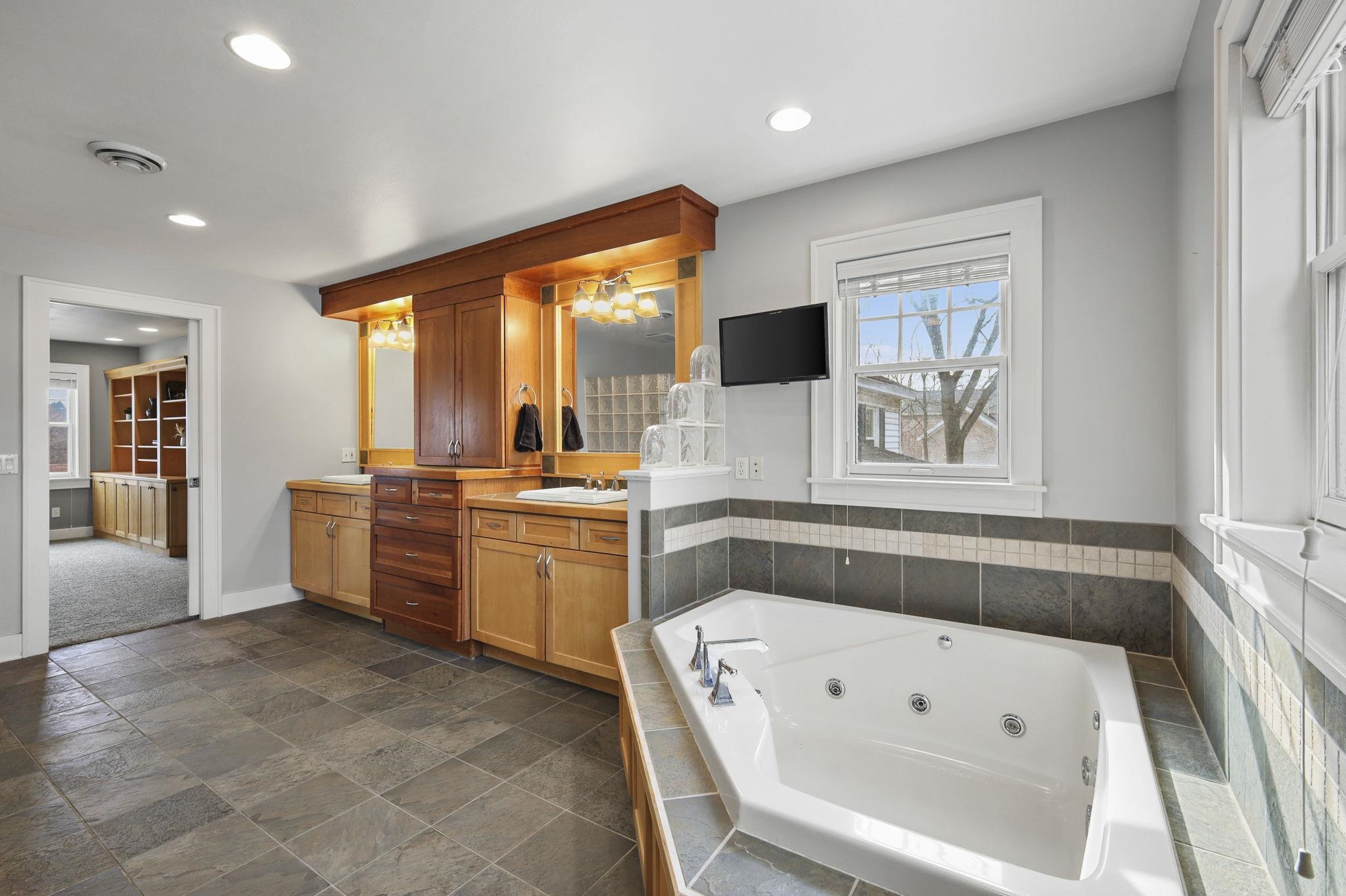 155 Prairie Avenue Prairie du Sac, WI 53578 - Photo 34 of 58