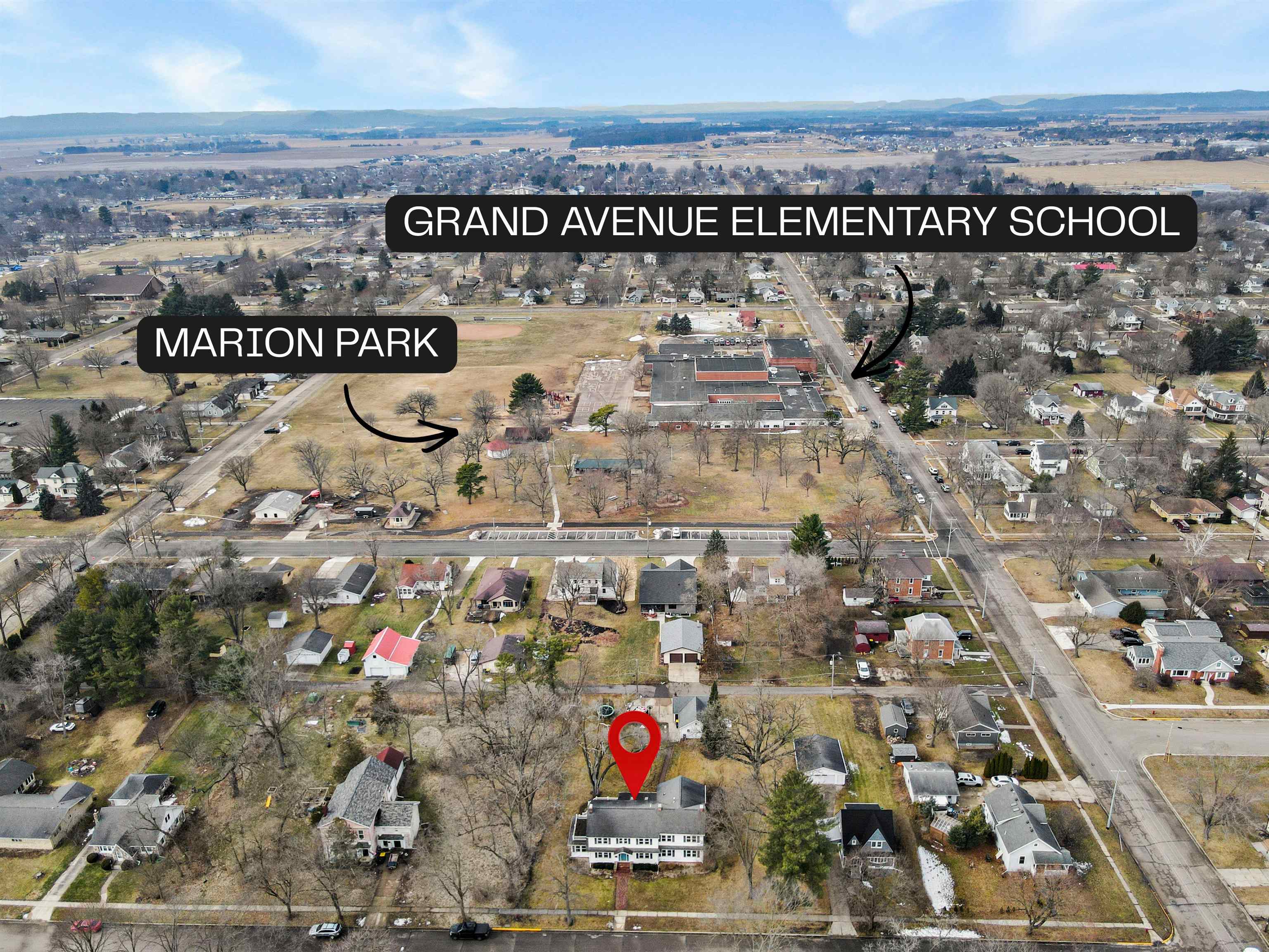 155 Prairie Avenue Prairie du Sac, WI 53578 - Photo 4 of 59