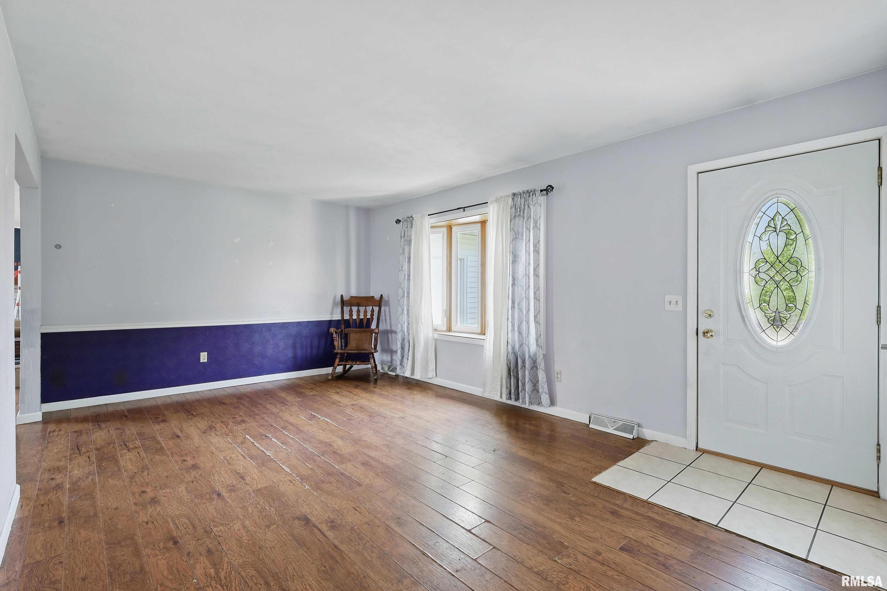 343 West Meadow Lane Walcott, IA 52773 - Photo 6 of 30 Gallery Image 6